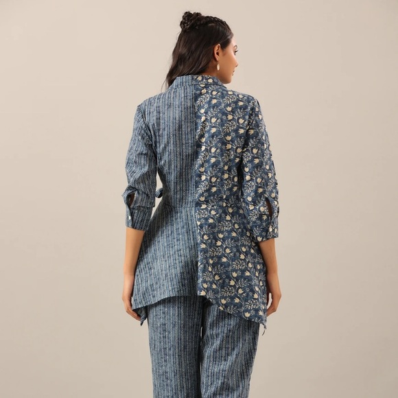 JISORA Dainty Florals with Arrows on Blue Cotton Top - Picture 6 of 14